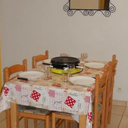 Apartment Ax-les-thermes, 2 Pieces, 4 Personnes - Fr-1-419-355